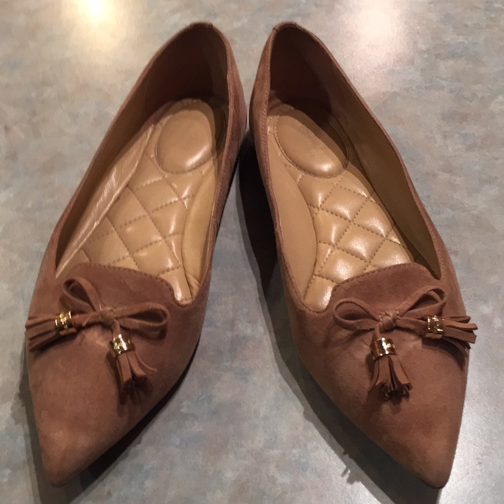 Michael Kors beige suede flats